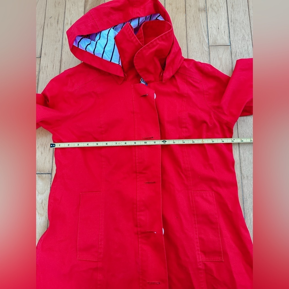 “Hatley”Red Trench Coat - Detachable Hood - Zip Front - Stripped Lining - Size 8 - Picture 13 of 15